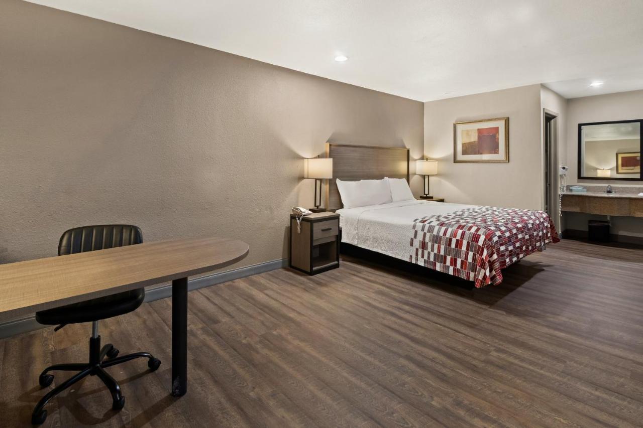 Irving Inn & Suites At Dfw Airport Eksteriør billede