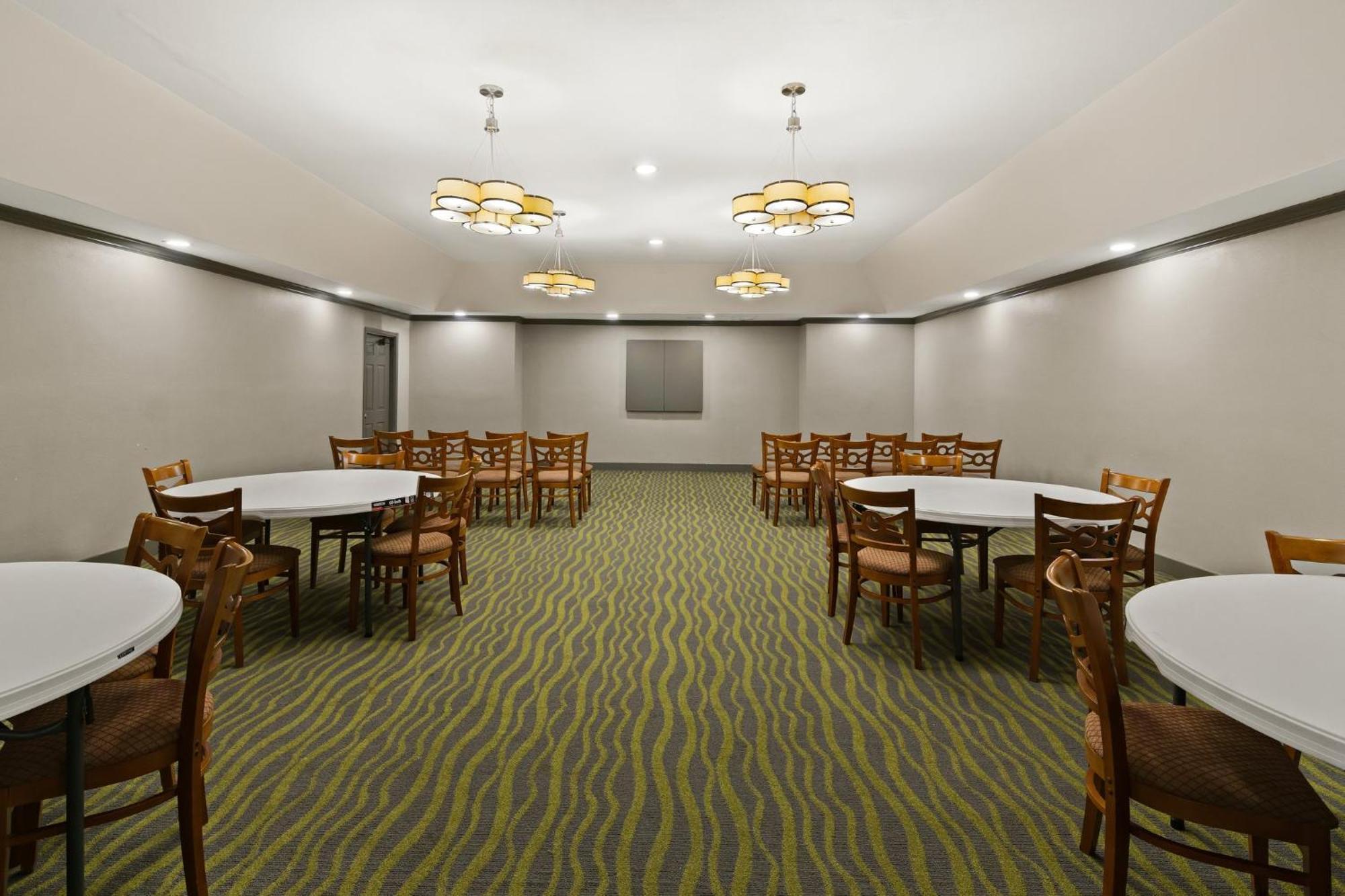 Irving Inn & Suites At Dfw Airport Eksteriør billede