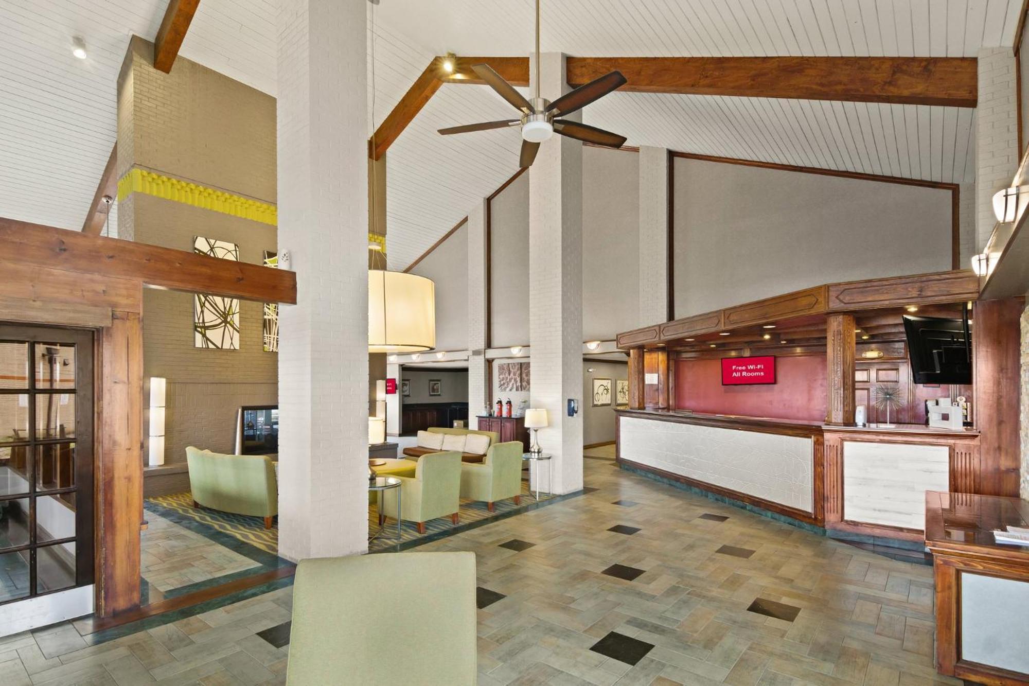 Irving Inn & Suites At Dfw Airport Eksteriør billede