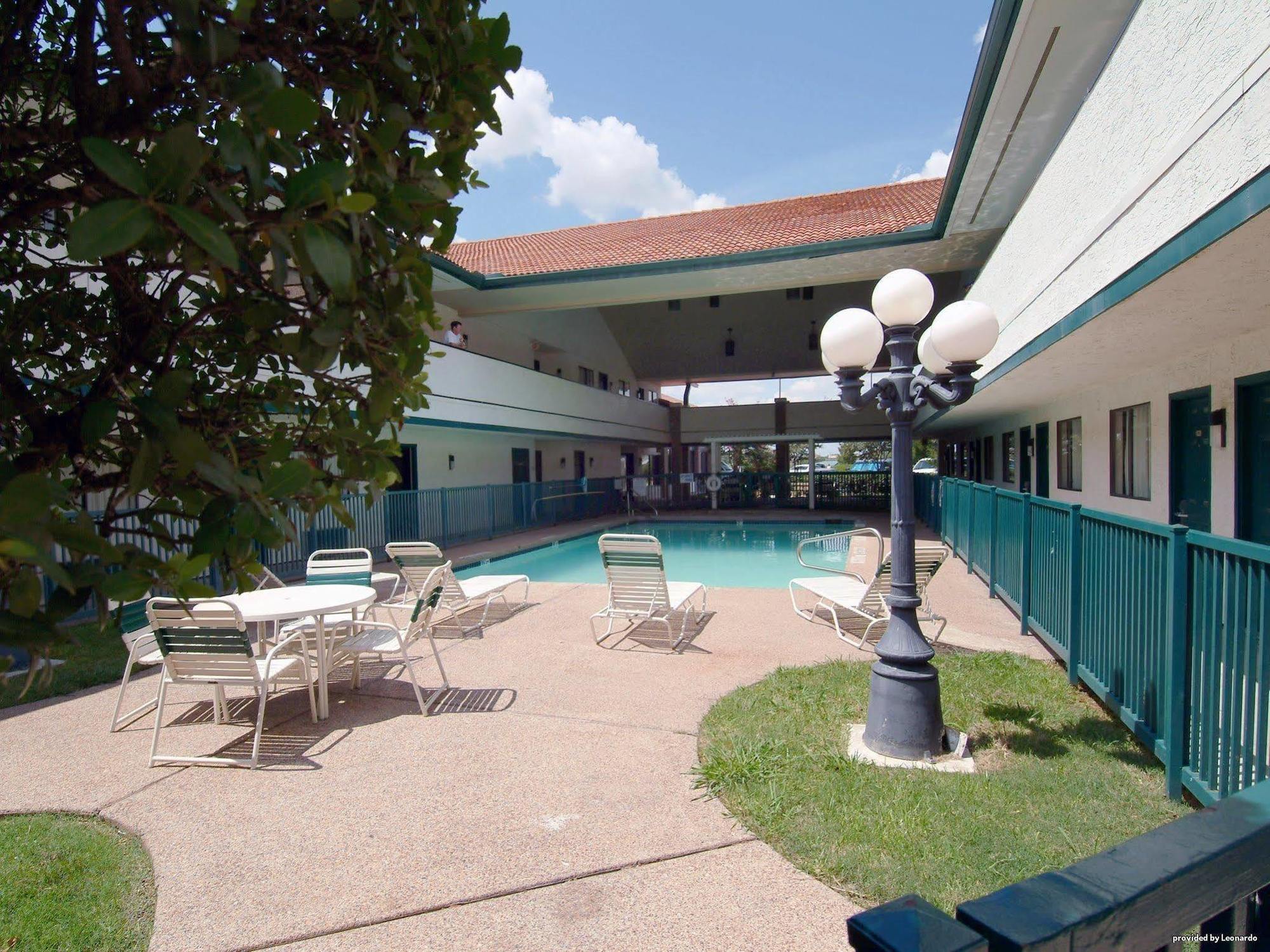 Irving Inn & Suites At Dfw Airport Faciliteter billede