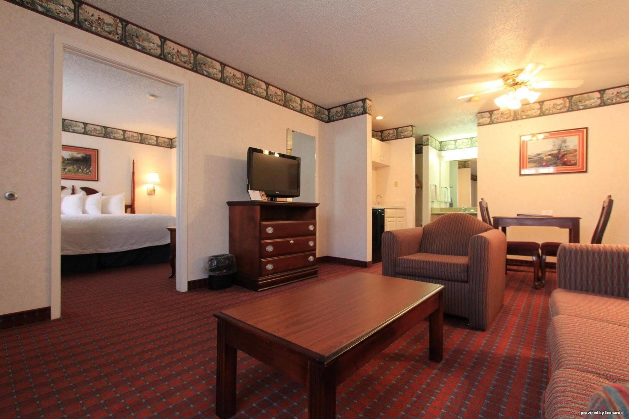 Irving Inn & Suites At Dfw Airport Eksteriør billede